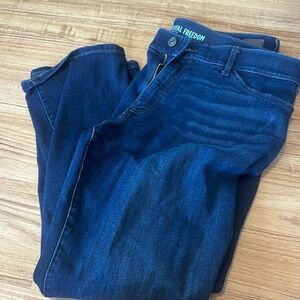 Jeans basically new worn once. Size 18 short.
